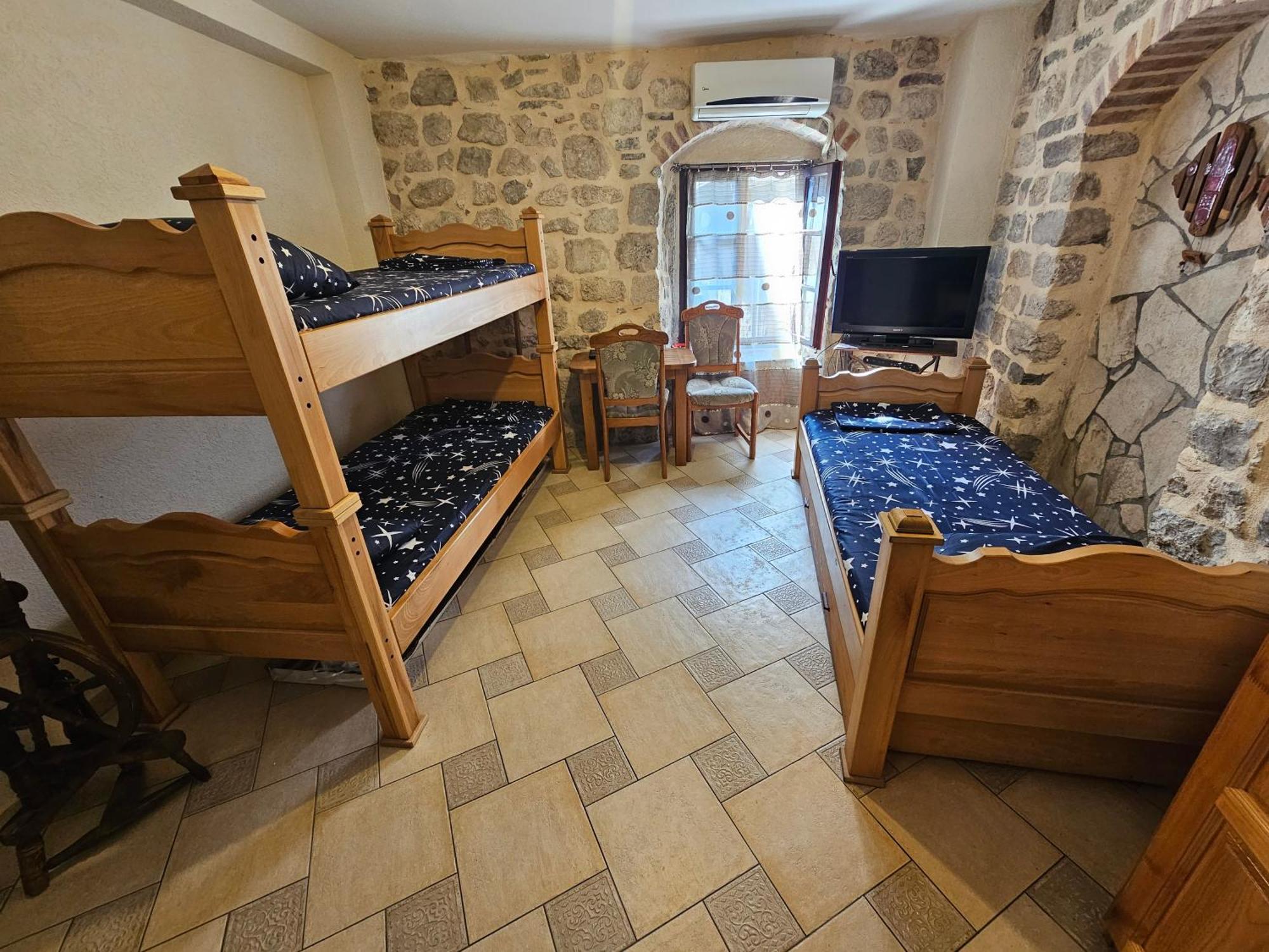 Guest House Sljuka Kotor Buitenkant foto