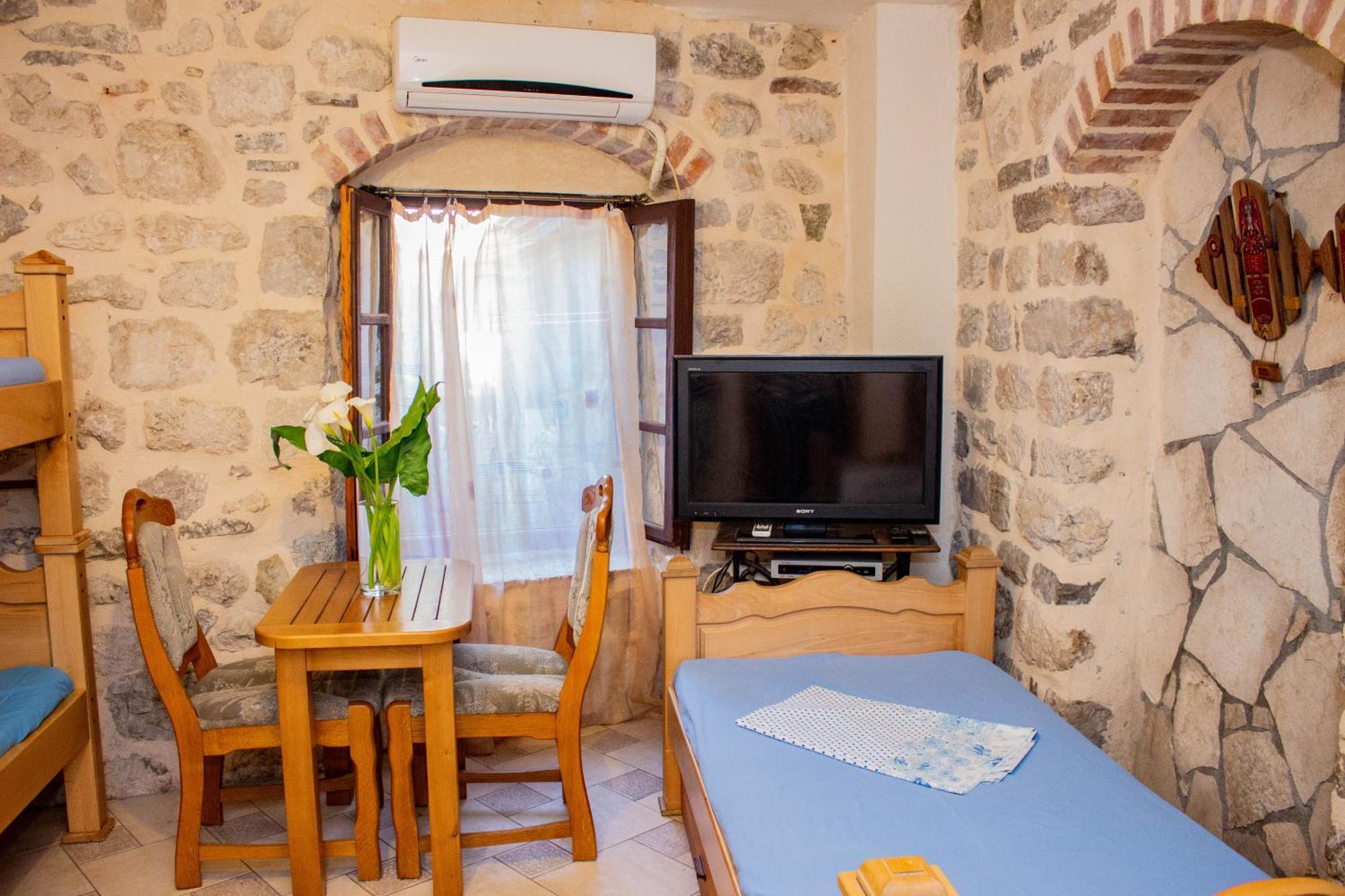 Guest House Sljuka Kotor Buitenkant foto