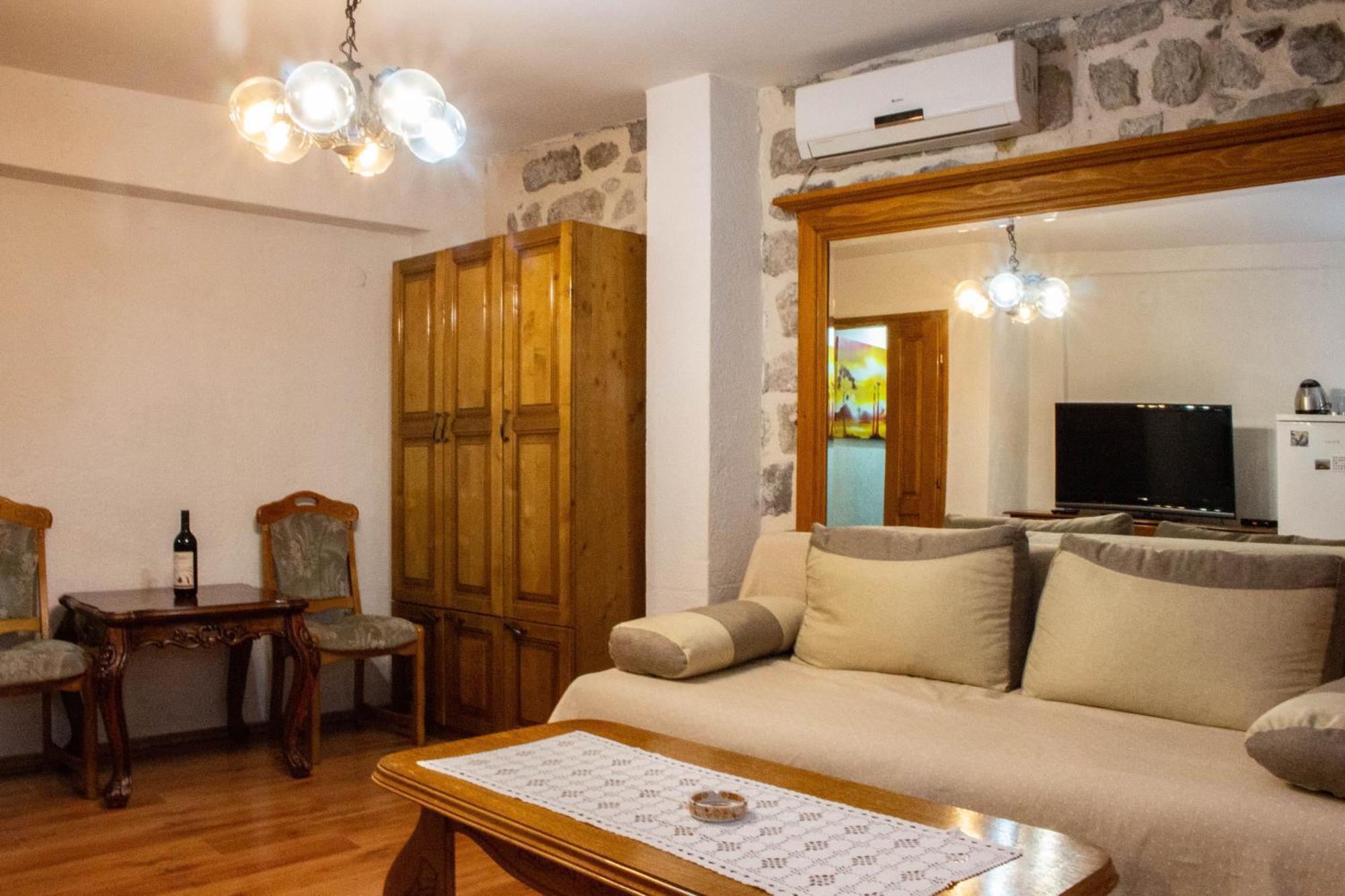 Guest House Sljuka Kotor Buitenkant foto